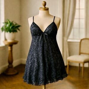 Seductive Wear by Cinema Etoile Black Sheer Embossed Babydoll | Vintage | Size L